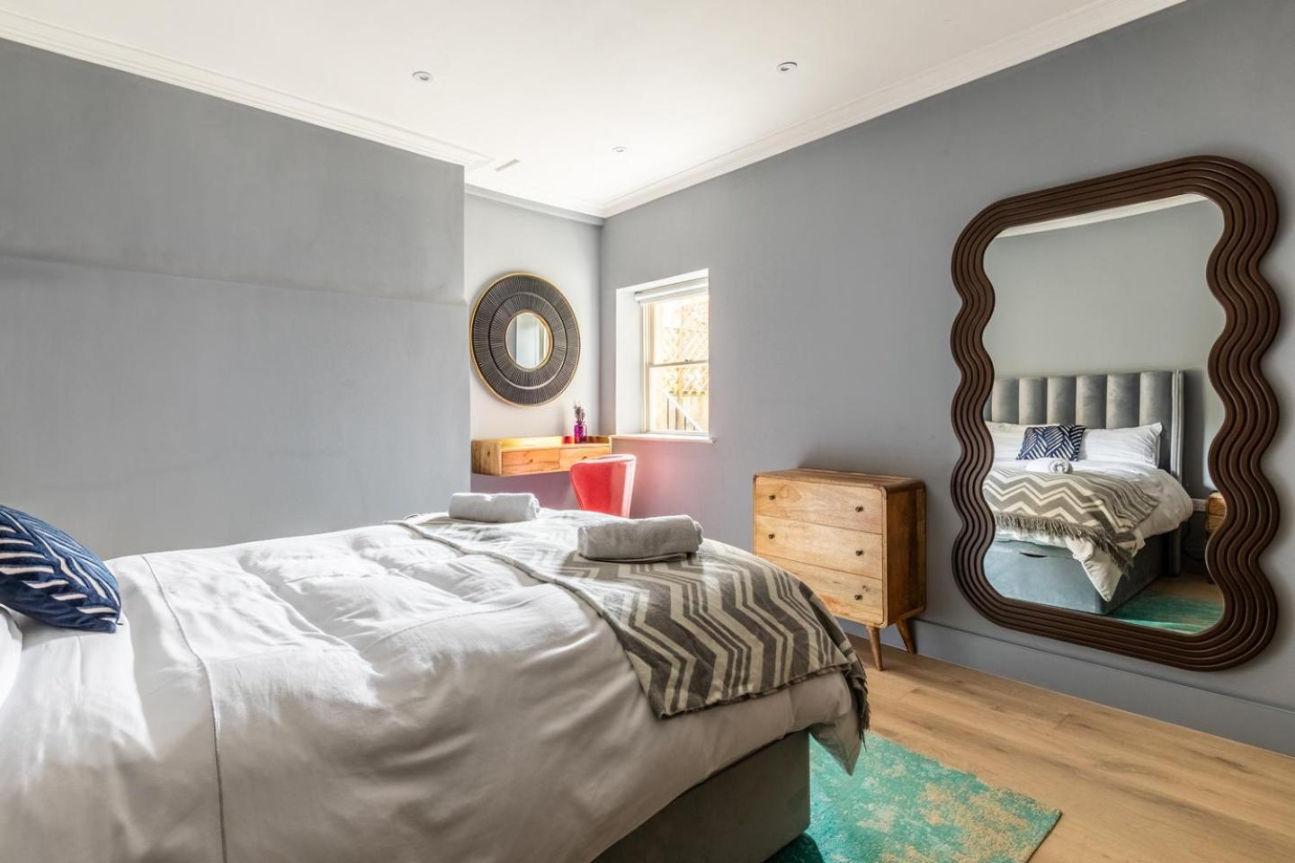 Russell House Suites باث المظهر الخارجي الصورة