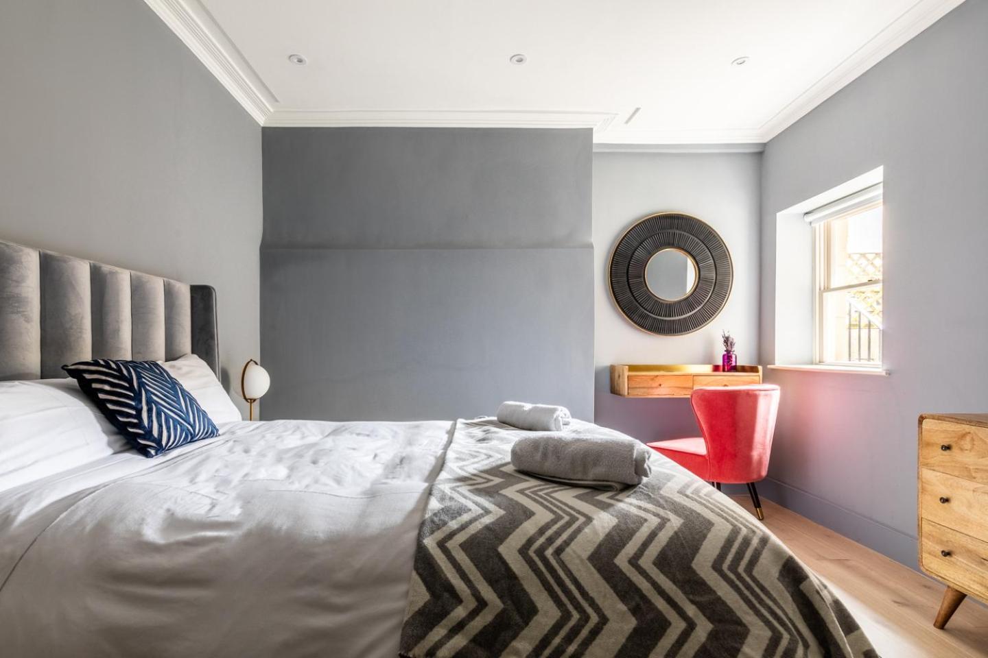 Russell House Suites باث المظهر الخارجي الصورة